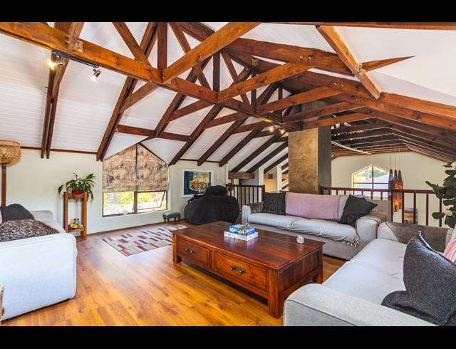 4 BEDROOM HOUSE FOR SALE IN PARKLANDS